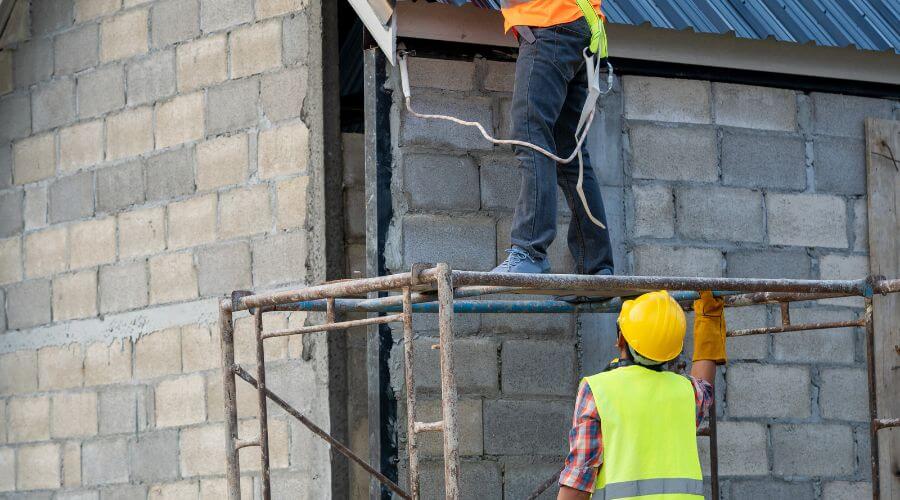 Professional residential roofers in Pittsburg, MO